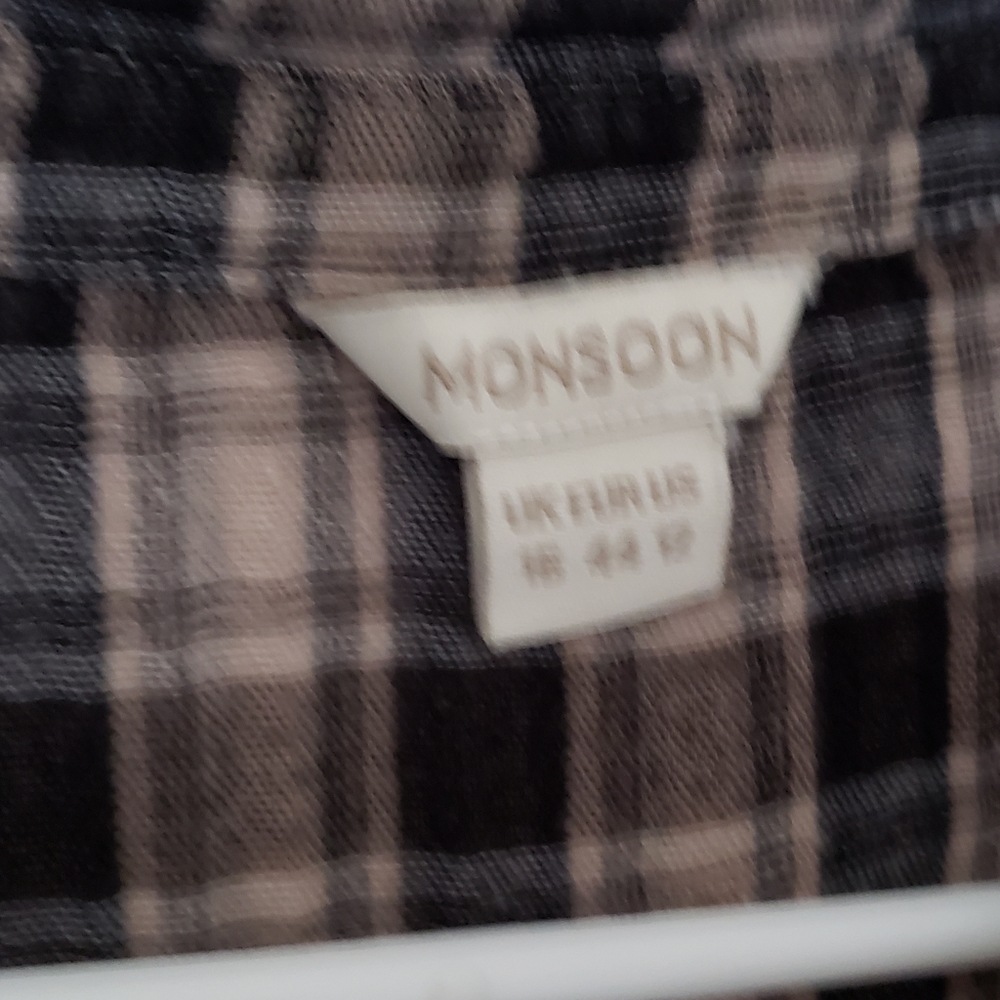 Monsoon button down tunic - Picture 6 of 6